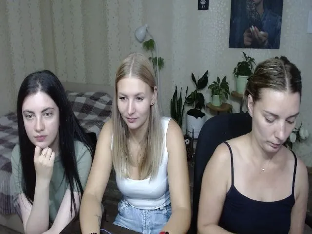 Live sex webcam photo for UrBlack_Kitty #263711511