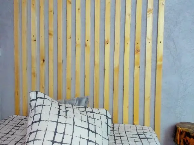 Live sex webcam photo for Redkendra #264138302