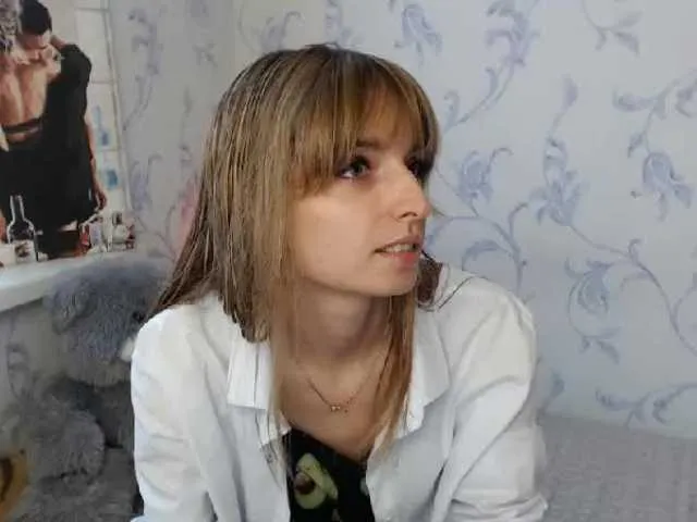 Live sex webcam photo for springibabby #240887586