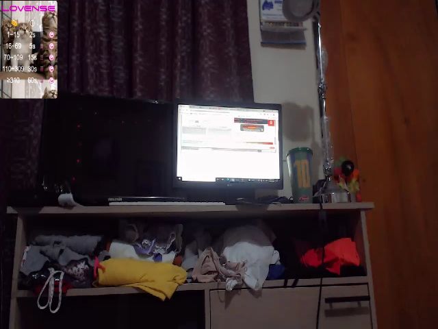 Live sex webcam photo for Meganhill_ #261588753