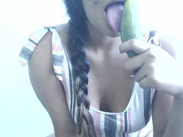 Live sex webcam photo for any18m #257043408