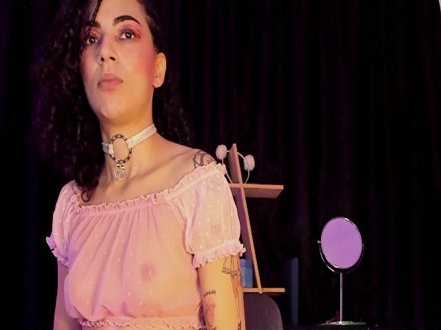 Live sex webcam photo for Aliiciapalmer #262973125