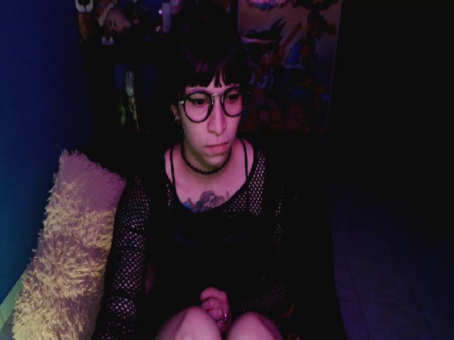 Live sex webcam photo for umaru_michae #254035746