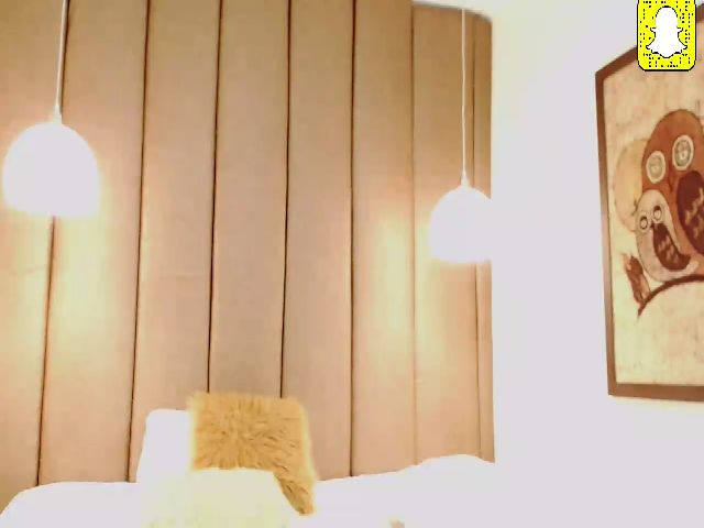 Live sex webcam photo for Polyhadid #253878714