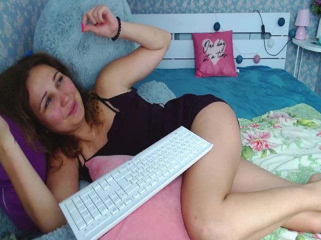 Live sex webcam photo for MilaSpank_ #255076760