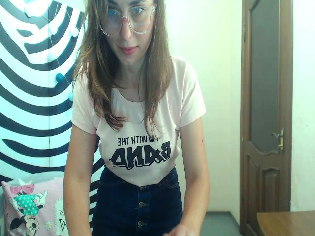 Live sex webcam photo for HeartGirl #258102196