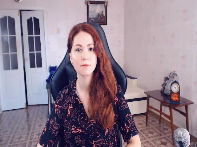 Live sex webcam photo for BettyGinger #253400696