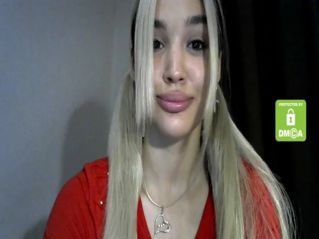 Live sex webcam photo for MyyDream #258821275