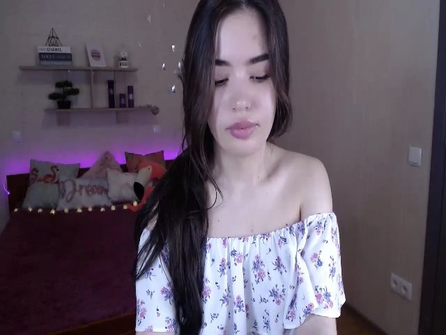 Live sex webcam photo for JessieBree #261238393