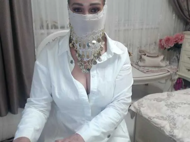 Live sex webcam photo for mirage40 #260115338