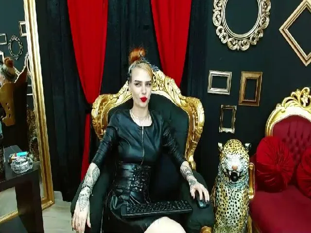 Live sex webcam photo for Mistress_Hera #263237600