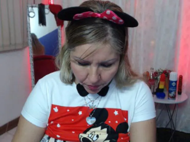 Live sex webcam photo for BriannaOneal #263979946