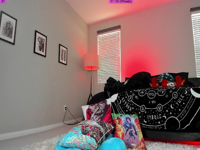 Live sex webcam photo for KasaraWood #252906944