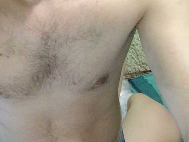 Live sex webcam photo for HarleyQuinnGi #241288926