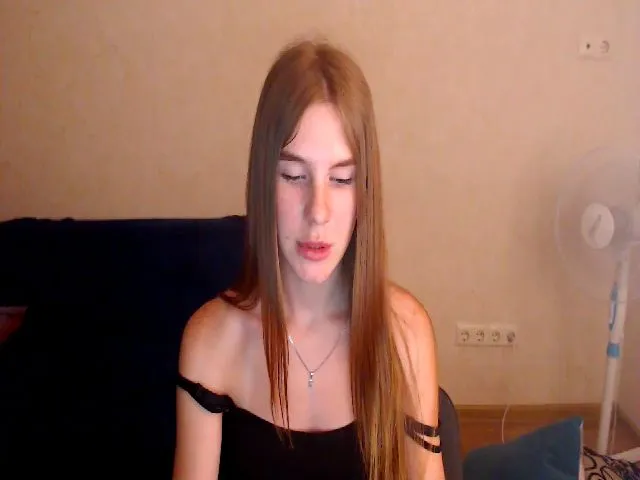 Live sex webcam photo for Vesnyshka #262292552