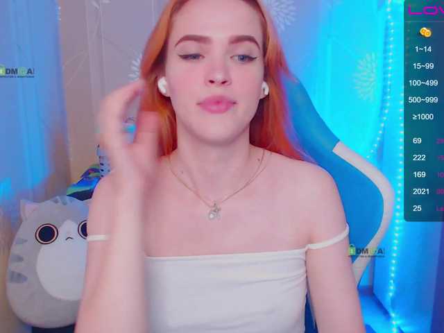 Live sex webcam photo for AuroraLovely #250602704