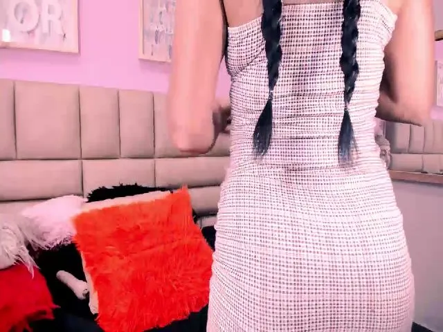 Live sex webcam photo for Megan_rauw #262179198