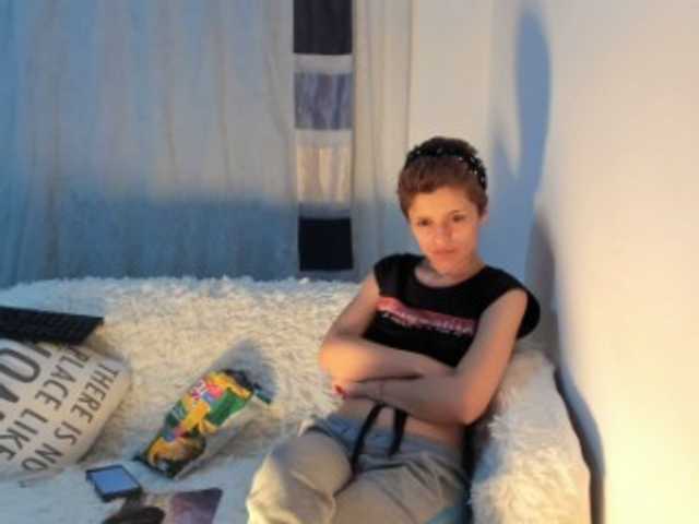 Live sex webcam photo for EllaRose29 #241226751