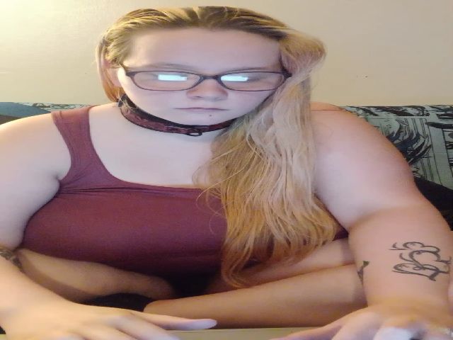 Live sex webcam photo for GynjerbabieK #254385139