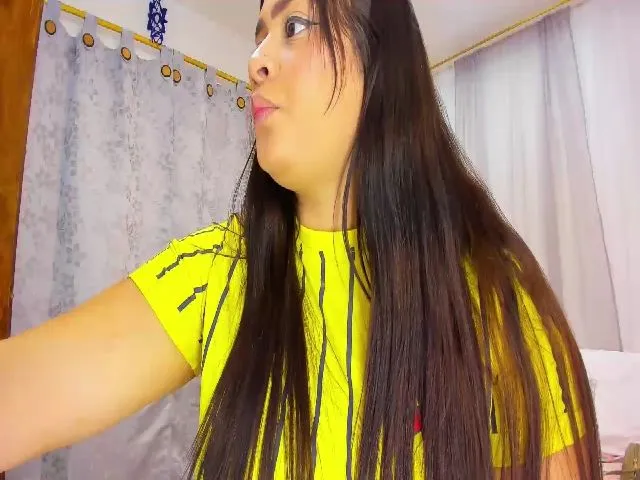 Live sex webcam photo for Emilly_harper #252546719