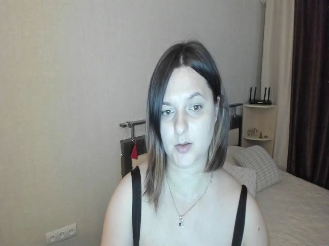 Live sex webcam photo for Miss__Angell #258756888