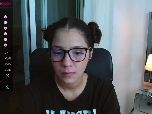 Live sex webcam photo for UBittersweet #248988609