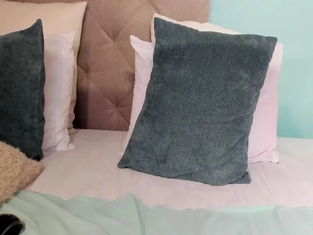 Live sex webcam photo for circenmilen #265455611