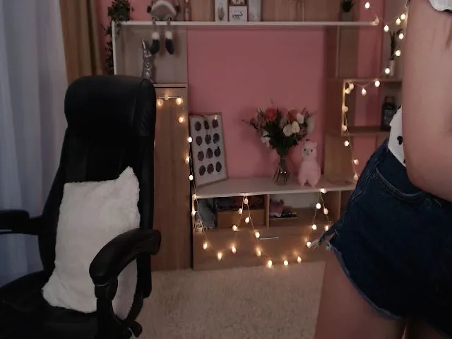 Live sex webcam photo for GloryParadise #262199191