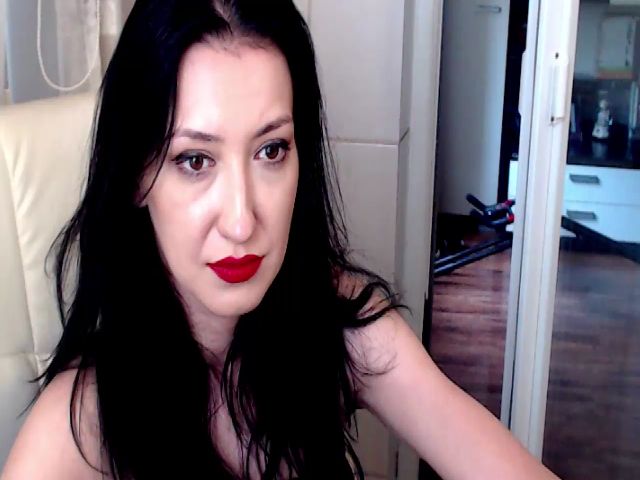 Live sex webcam photo for MistressNadia #259208065