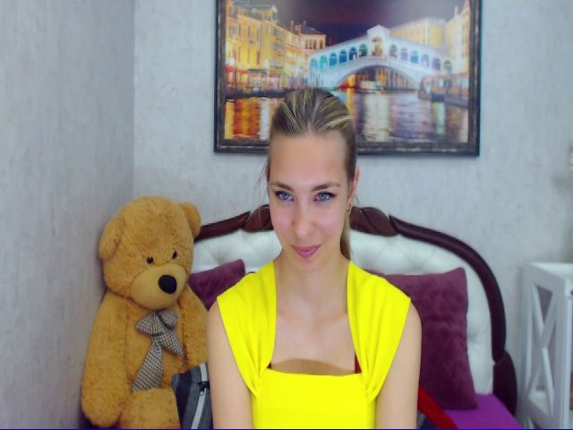 Live sex webcam photo for RossandaShy #256804118