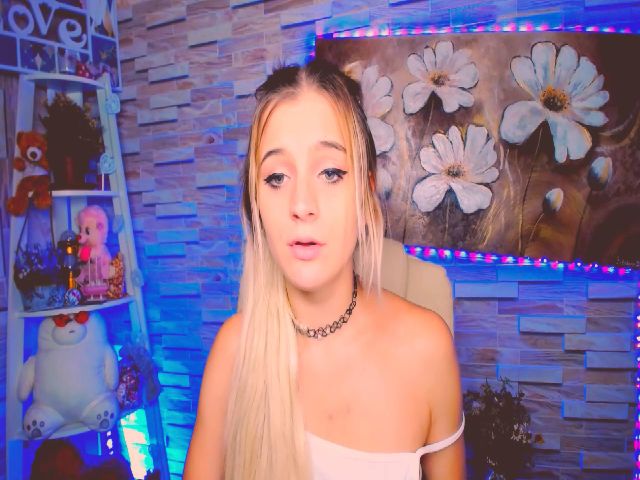 Live sex webcam photo for Sili_Luv #256062898