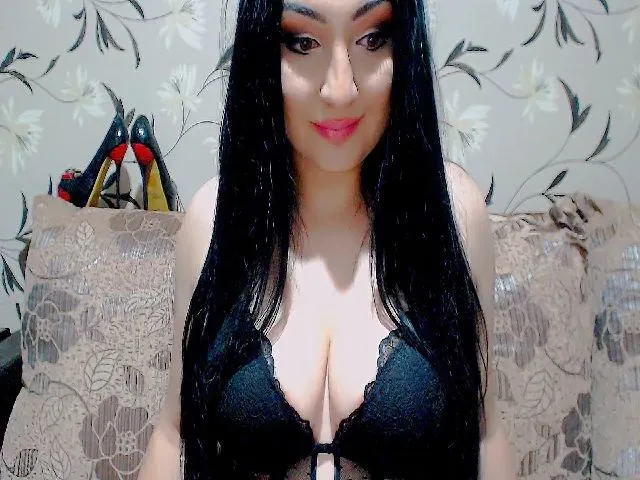 Live sex webcam photo for Cindystar5 #258892305