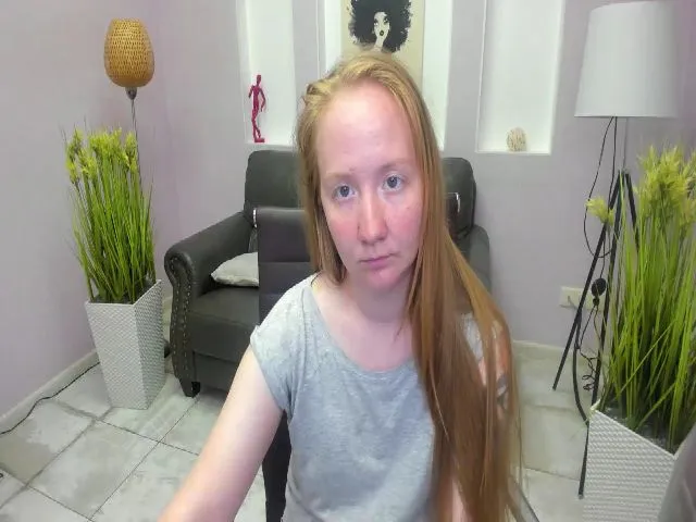 Live sex webcam photo for StunningKelly #252441370