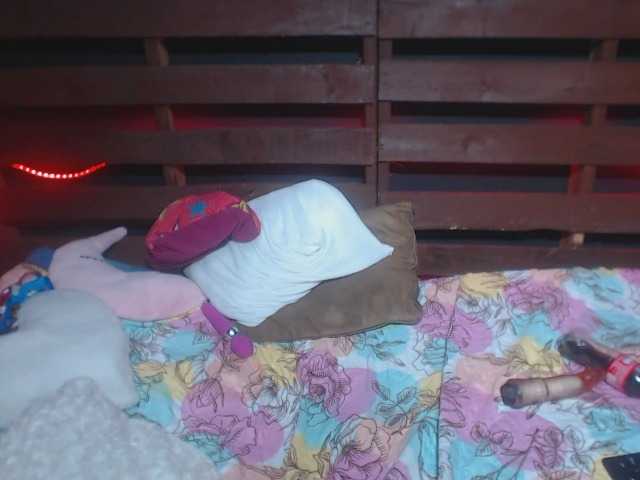 Live sex webcam photo for Kendra-live #241433948