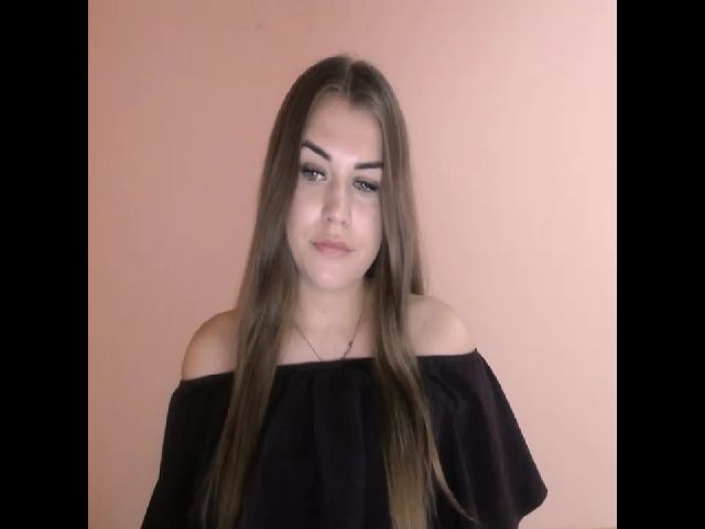 Live sex webcam photo for TaliaKristen #253527588