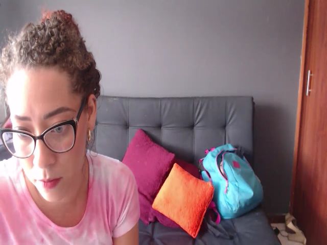 Live sex webcam photo for Latin__curly #265610850