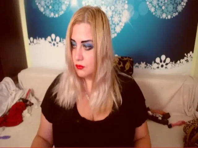 Live sex webcam photo for LustyMoniBBW #255319393