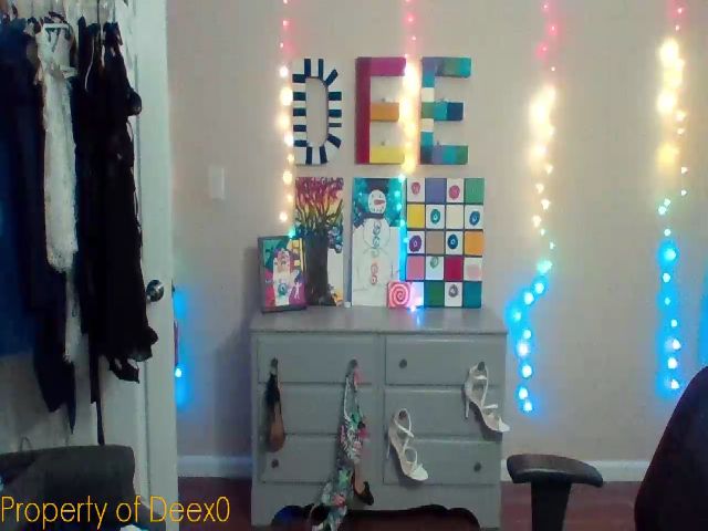 Live sex webcam photo for DeeX0 #262906382