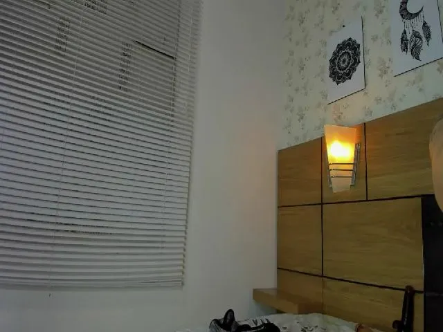 Live sex webcam photo for Mssburbuja #259877653