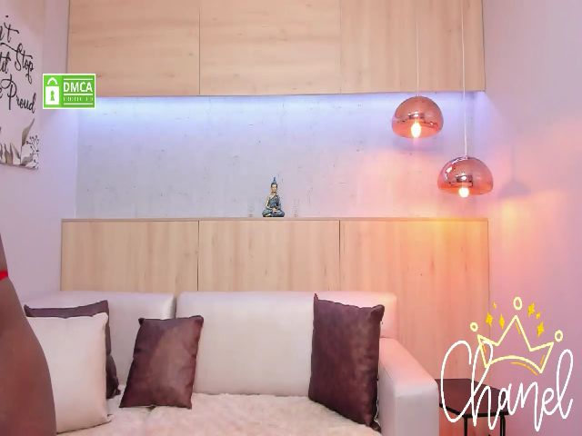 Live sex webcam photo for Chaneladams_ #253476789