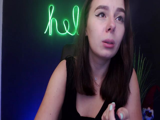 Live sex webcam photo for DinaD #263781028