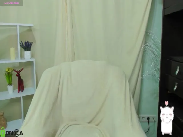 Live sex webcam photo for Gloria_grey_ #257648651