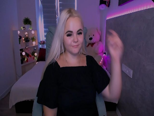 Live sex webcam photo for Jenni__fer #257942499