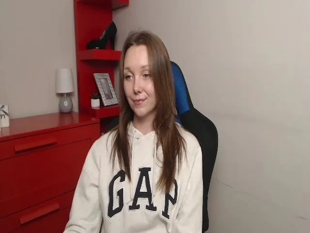 Live sex webcam photo for Little_ZOE #263622517