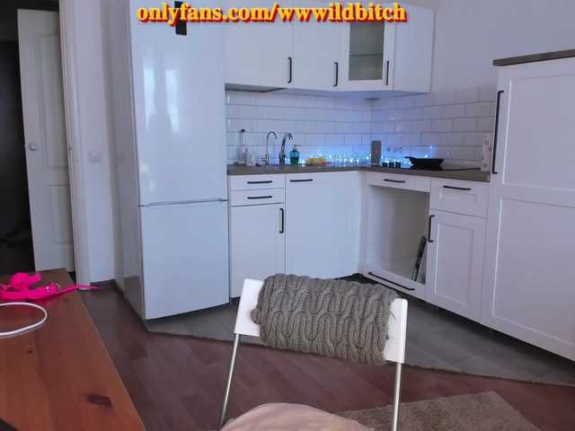 Live sex webcam photo for 69evablet #241358359