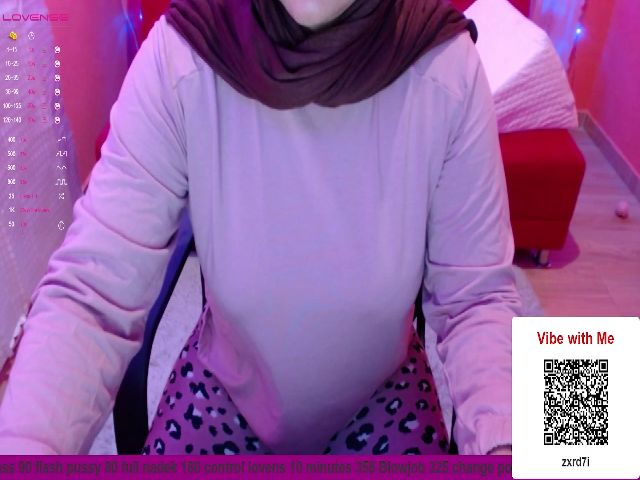 Live sex webcam photo for Sexyalicia4 #264096917