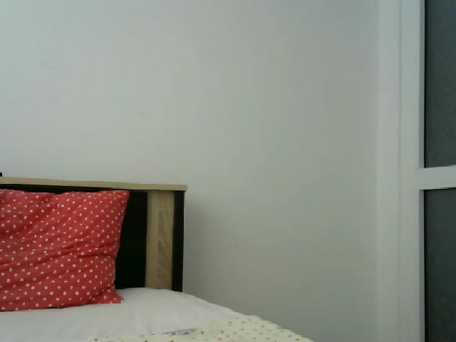 Live sex webcam photo for BelyEly #262985258