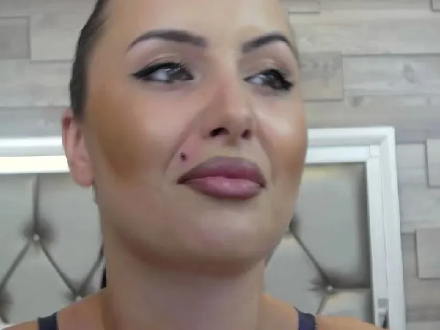Live sex webcam photo for LustyJuliaXXX #255754754