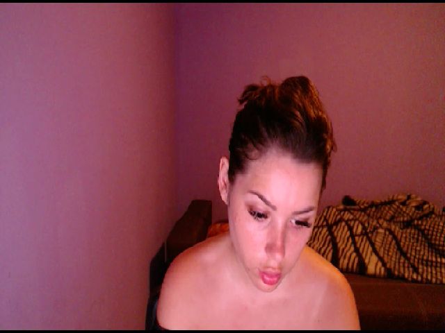 Live sex webcam photo for LoveJulliette #254271056