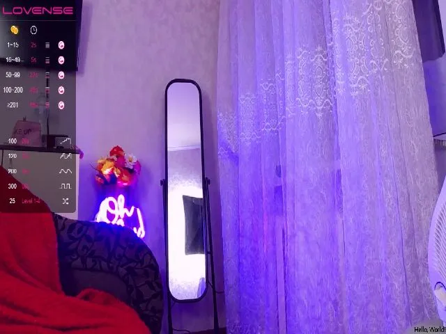 Live sex webcam photo for LinaEllington #263275818